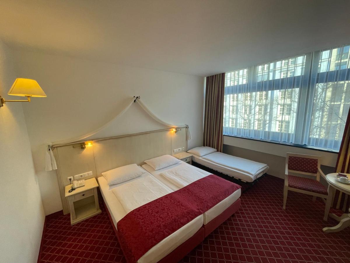 Hotel Mercure Chateau Am Kurfürstendamm 4*